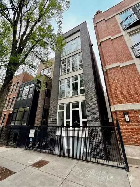 1518 W Thomas St #2, Chicago, IL 60642