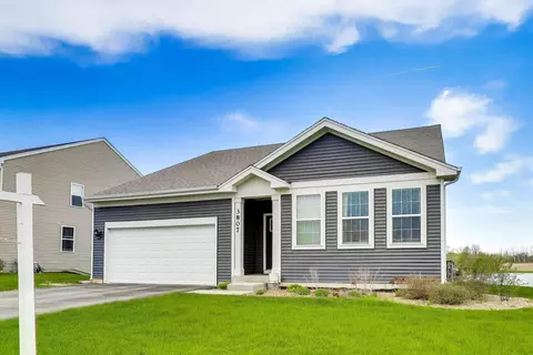 3807 Flynn St, Mchenry, IL 60050