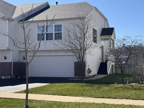 2450 Saddle Ridge Dr, Joliet, IL 60432