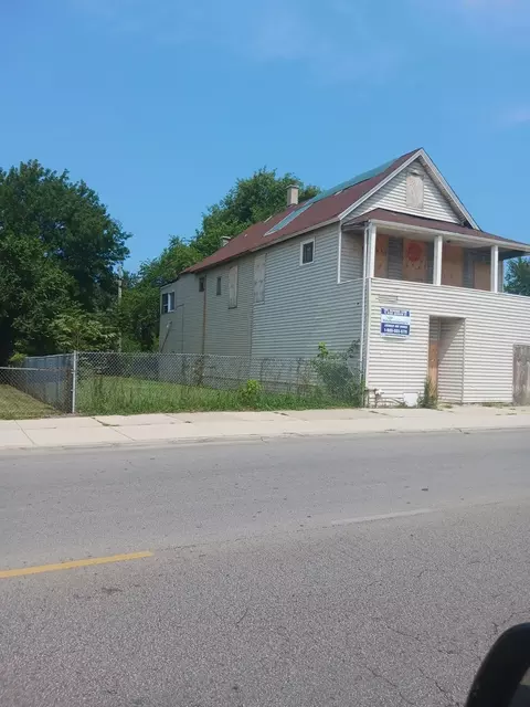 2856 E 79th St, Chicago, IL 60649