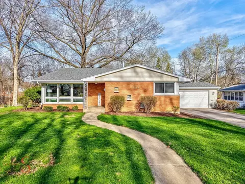 1218 Gladys Ave, Morris, IL 60450