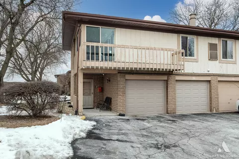 15713 Orlan Brook Dr #100, Orland Park, IL 60462