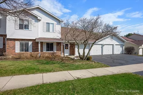 308 Sandpebble Ln #229, Aurora, IL 60504