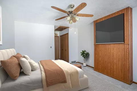 Bedroom - 4231 26th Ave #0, Moline, IL 61265 photo 2 of 4