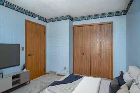 Bedroom - 4231 26th Ave #0, Moline, IL 61265 photo 4 of 4