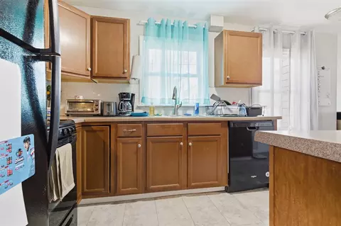 Kitchen - 739 Hale St, Normal, IL 61761 photo 3 of 3