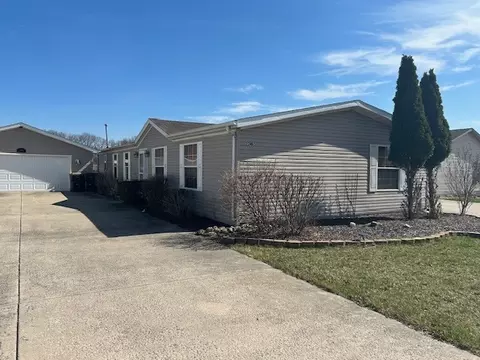 22465 S Lakepoint Ct, Channahon, IL 60410
