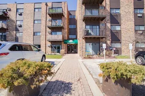 Undisclosed, Des Plaines, IL 60016