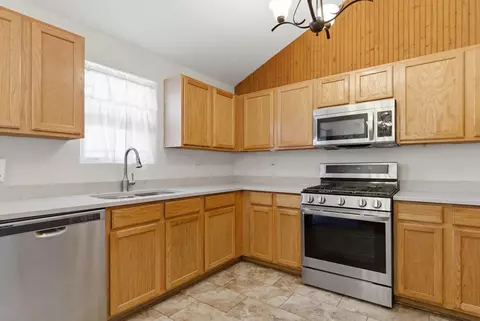 Kitchen - 5411 Meadowbrook St, Plainfield, IL 60586 photo 1 of 2