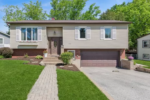 770 Easy St, Glendale Heights, IL 60139