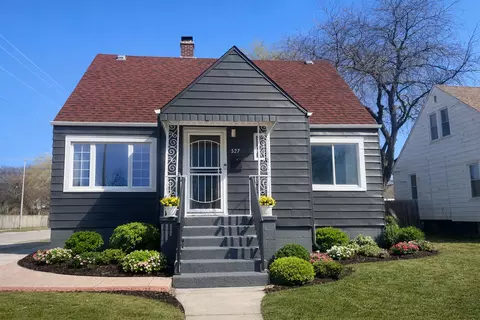 527 Gordon Ave, Calumet City, IL 60409