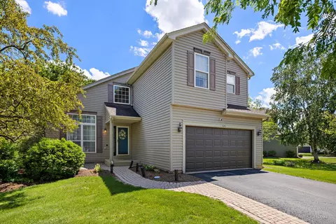 424 Big Cloud Pass, Lake In The Hills, IL 60156
