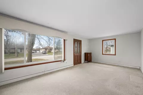 Living - 3610 Pheasant Dr, Rolling Meadows, IL 60008 photo 1 of 1