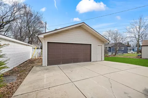 Exterior - 3610 Pheasant Dr, Rolling Meadows, IL 60008 photo 2 of 3