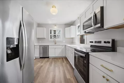 Kitchen - 503 E Chestnut St, Bloomington, IL 61701 photo 1 of 3