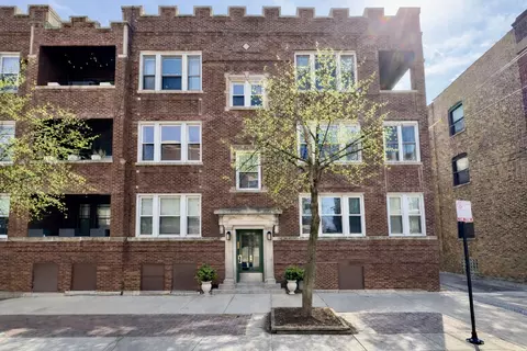 1351 W Sunnyside Ave #2, Chicago, IL 60640