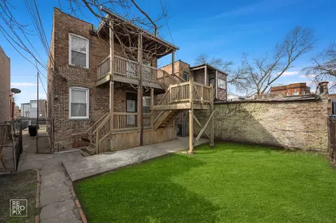 Exterior - 738 E Marquette Rd, Chicago, IL 60637 photo 5 of 5