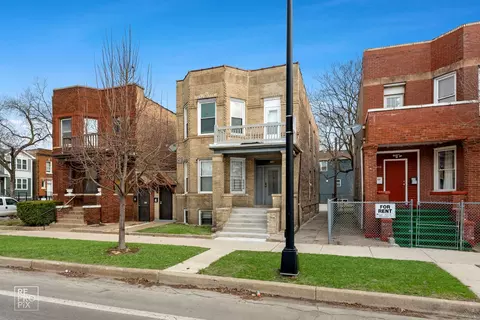 738 E Marquette Rd, Chicago, IL 60637
