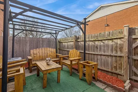Other - 1317 Monomoy St #E, Aurora, IL 60506 photo 6 of 6