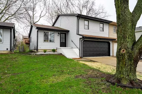 Exterior - 1305 Bancroft Dr, Bloomington, IL 61704 photo 4 of 6