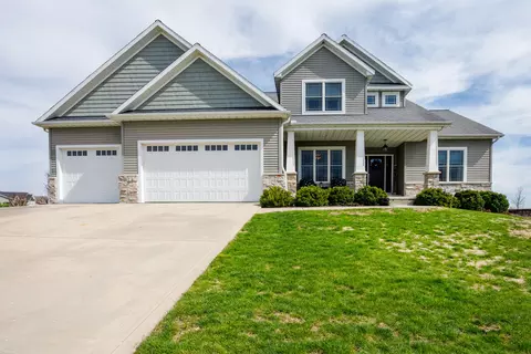 114 Mallard Way, Hudson, IL 61748