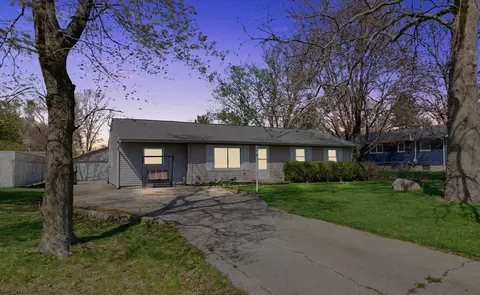 408 E Benham St, Tolono, IL 61880