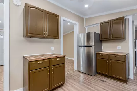 Kitchen - 133 South St, Seneca, IL 61360 photo 3 of 4