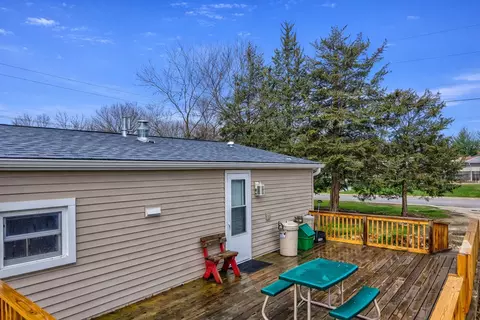 Exterior - 133 South St, Seneca, IL 61360 photo 2 of 4