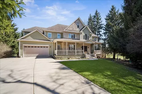 22 W155 2nd St, Glen Ellyn, IL 60137