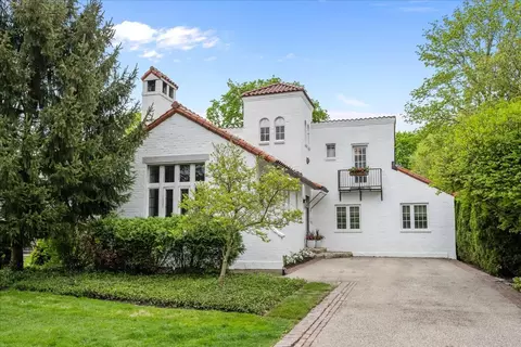 1208 Oak St, Winnetka, IL 60093
