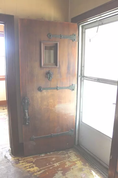 Entry Way - 804 E 4th St E, Centralia, IL 62801 photo 1 of 3
