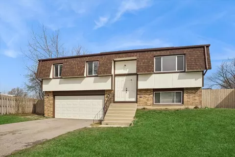 112 Placid Ave, Glendale Heights, IL 60139