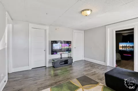 Living - 265 S Washington Ave, Kankakee, IL 60901 photo 2 of 3