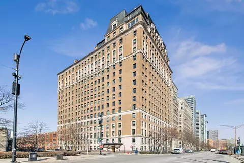 3500 N Lake Shore Dr #6D, Chicago, IL 60657