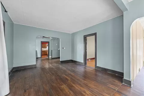 Living - 801 E Sangamon Ave, Rantoul, IL 61866 photo 3 of 6