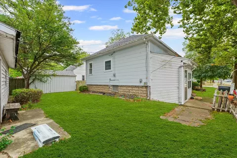 Exterior - 801 E Sangamon Ave, Rantoul, IL 61866 photo 5 of 6