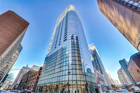 600 N Fairbanks Ct #2803, Chicago, IL 60611