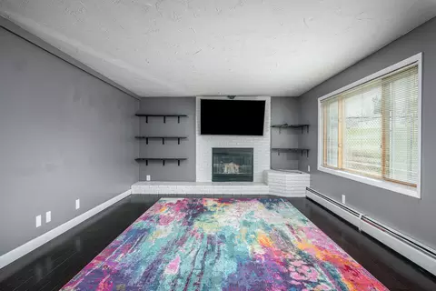 Living - 5302 32nd Ave, Moline, IL 61265 photo 3 of 4