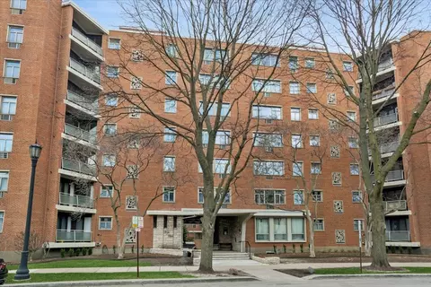 1860 Sherman Ave #4SW, Evanston, IL 60201
