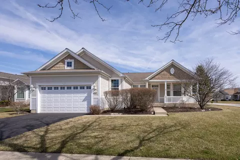 12402 Cold Springs Dr, Huntley, IL 60142