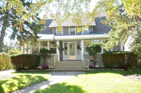 101 Horne St, Saint Charles, IL 60174