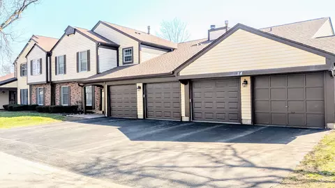 54 Plymouth Ct #102D, Naperville, IL 60565