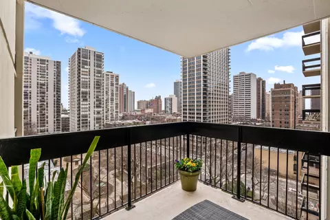 Exterior - Undisclosed, Chicago, IL 60610 photo 3 of 3