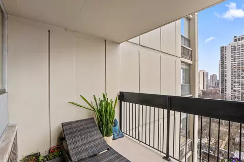 Exterior - Undisclosed, Chicago, IL 60610 photo 2 of 3