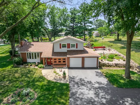 8722 Sheffield Dr, Belvidere, IL 61008