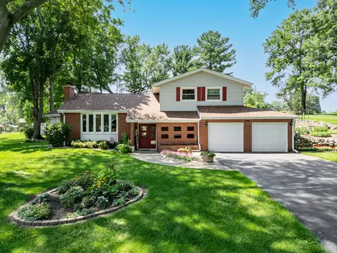 8722 Sheffield Dr, Belvidere, IL 61008