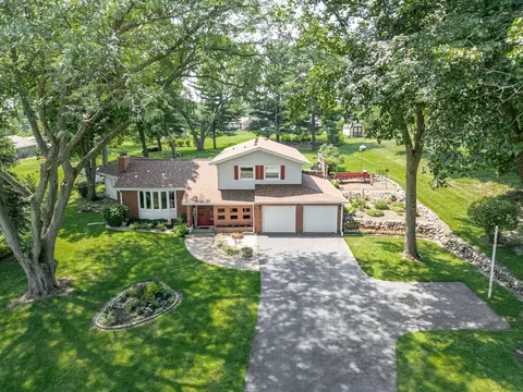 8722 Sheffield Dr, Belvidere, IL 61008