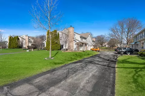 Exterior - 3072 Anton Cir, Aurora, IL 60504 photo 2 of 3