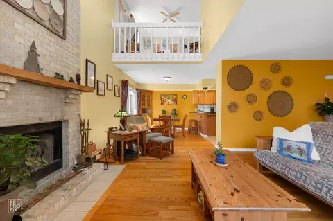Other - 3072 Anton Cir, Aurora, IL 60504 photo 3 of 7