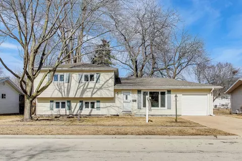 54 Bonds Dr, Bourbonnais, IL 60914